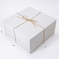 Miniatyrbilde 2 av 5: Hvite gaveesker 12-pakke 8x8x4 tommer, gaveeske i papir med lokk til bryllup, forlovelsesgave til brudepiker
