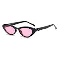 Pikkukuva 1 / 2: Wrap Around Muoti Aurinkolasit Polarisoitu Soikea Aurinkolasit Miehille Naisille Trendikkäät Nopeat Soikeat Tummat Futuristiset Aurinkolasit Varjostimet Lasit Silmälasit (keltainen L Black frame transparent pink film