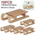 Miniatyrbillede 2 af 5: 10-1stk Mini Simulering Sne Slæde Håndlavet Træ Slæde Desktop Craft Hjem Indretning Sne Slæde Ornament Lugtfri til Dukkehus   Fingerfærdighedsspil 10pcs