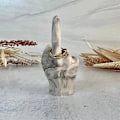 Miniatyrbillede 2 af 2: Sjov Langfinger Ringeholder, Marmorstruktur Resin Spoof Langfinger Smykke Display Stativ Til Ringe Organizer Sjov Smykkebakke White