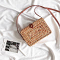 Miniatyrbild 5 av 5: Handvävd Rund Rottingväska Retro Flätad Rund Halmväska Gåva Till Flickvän Fru Dotter Small Square Bag