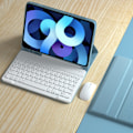 Pikkukuva 4 / 5: Tabletin näppäimistö ja suojakotelo - Värikäs langaton Bluetooth-näppäimistö taustavalaistuksella ja TPU-tabletin suojakotelo Galaxy Tab S9+/S9 Plus 12,4 tuuman tabletille Sky Blue