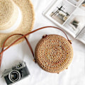 Miniatyrbild 4 av 5: Handvävd Rund Rottingväska Retro Flätad Rund Halmväska Gåva Till Flickvän Fru Dotter Small Square Bag