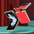 Pikkukuva 3 / 5: Samsung Galaxy Z Flip4 -puhelinkotelo galvanoidulla kohokuvioidulla nahalla ja renkaalla Gold