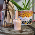 Miniatyrbillede 3 af 3: Sjov Langfinger Ringeholder, Marmorstruktur Resin Spoof Langfinger Smykke Display Stativ Til Ringe Organizer Sjov Smykkebakke Pink