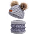 Miniatyrbild 1 av 5: Toddler-hatt i vinterfärg med dubbla pompom-stickade mössor och halsduk i samma färg style 3