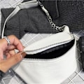 Pikkukuva 4 / 5: Muodin nahkainen vyölaukku rintapussi puhelinlaukku metalliketjulla naisille White