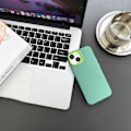 Miniatyrbild 2 av 5: Genomskinligt matt telefonfodral i TPU+PC för iPhone 14 Plus, stöttåligt bakskydd Green