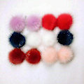Pikkukuva 1 / 2: 12 kpl/pakkaus 10 cm DIY Pompom-palloja Tekoturkispalloja Pompom-hattujen tarvikkeisiin Uusi A