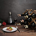 Pikkukuva 4 / 4: Prosecco-tulppa, alkuperäinen pullon tulppa, kirjain S