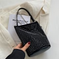 Pikkukuva 2 / 5: 2023 Strassinen käsilaukku Kimaltava Bling-käsilaukku Luksus PU-polyesterikassi Juhliin Ostoksille Matkustamiseen Naisille Kuuma myynti Black