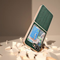 Pikkukuva 4 / 5: Samsung Galaxy Z Flip5:lle Nano-pinnoitettu puukuvioinen PU-matkapuhelinkotelo Green