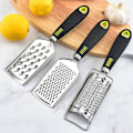 Miniatyrbilde 5 av 5: Ostehøvel Ergonomisk Langt Håndtak Rustfritt Stål Velsmakende Julienne Grønnsaksskjærer for Restaurant B