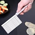 Miniatyrbilde 2 av 5: 1 stk Rustfritt Stål Krinkle Cut Potetkniv - Perfekt for Pommes Frites & Bølgede Skiver, Manuell Kjøkkenredskap Potetskutter