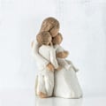 Miniatyrbild 5 av 5: Mor och barn skulpterad handmålad figur, för en ny mamma, present till dotter fru svärdotter kvinnor