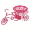 Miniatyrbillede 1 af 5: Charmerende Trehjulet Blomsterkurv med Sløjfe - Alsidig Opbevaring til Blomster, Gaver & Dekoration | Perfekt til Bryllup, Fester & Hjemmet  Rosa