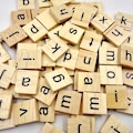 Pikkukuva 3 / 5: 100 Puupalaa Kirjainlaattaa, Scrabble-Kirjaimia Käsitöihin