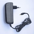 Pikkukuva 4 / 4: 9V myVolts -virtalähde Korg microKORG-S -koskettimille