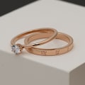 Miniatyrbillede 1 af 5: Enkel titanium stål åben ring, rustfrit stål parring med zirkon og rosenguld bogstav, smykker (to i en romersk diamant ring, US størrelse 8)