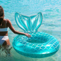 Miniatyrbild 3 av 4: Sjöjungfru Pool Float, Uppblåsbar Sjöjungfru Simring Flytande Säng Float Pool, Sjöjungfru Svans Rör Glittrar Vattenfest Sommar Strand Pool Float För A Crystal Green