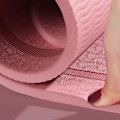 Pikkukuva 3 / 5: Hyppynaruharjoitusmatto - 6mm/8mm paksu hiljainen melunvaimennushyppynarumatto, kestävä ja liukumaton matto, sopii jooga- ja pilatesharjoitteluun Pink 126*60*8MM