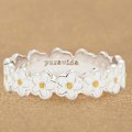 Miniatyrbild 3 av 5: Damring Anti-Missfärgning Marguerite Blomform Finger Ring Modeaccessoar För Present US 8