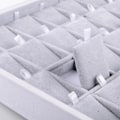 Miniatyrbillede 4 af 5: Fløjlsbeklædt Stabelbar Smykketray med 32 Ruder - Ørrengeorganisator, Display, Smykkeopbevaring