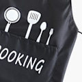 Miniatyrbild 5 av 5: Justerbar Haklappsförkläde för Kvinnor Män med Fickor Kvalitet Vattentät Matlagning Matlagning Förkläde för Hemlagning Kockar BBQ Restaurang Kaffehus (Svart),