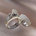 Miniatyrbild 2 av 4: 2 st/set Bred enkel parring ringar legering inlagd glänsande strass bröllopsband mode smycken US 6