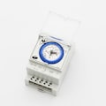 Miniatyrbild 4 av 5: Analog timer med synkronmotor och dagligt program, timer
