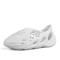 Miniatyrbild 1 av 3: Nya Beach Foam Runners sandaler unisex white 45