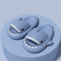 Miniatyrbild 3 av 3: Hajtofflor Halkfria duschtofflor Badrumstofflor Mjuka sommarsandaler för flickor och pojkar Nytt Z blue 32 33
