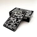 Miniatyrbild 1 av 3: Inversion Oracle Tarot Card i en burk