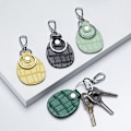 Pikkukuva 2 / 5: Kotelo Apple Airtagsille PIK Magnet Keychain Nahkakansi C - spot-myynti Dark green