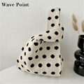 Miniatyrbild 1 av 10: Stickad Handväska Wave Point - spot sales Wave Point