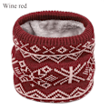 Miniatyrbild 1 av 10: Stickad Neck Damask Halsvärmare VINRÖTT - on stock wine red