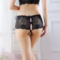 Pikkukuva 7 / 10: Pitsihousut G-string Strings WHITE&BLACK - varastossa White&Black