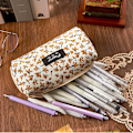 Pikkukuva 8 / 10: Penaali Case HANDLE-WHITE FLOWER - varastossa Handle-White Flower