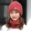 Pikkukuva 1 / 10: Knitted Beanie RED - spot ale red