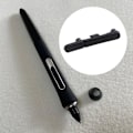 Pikkukuva 2 / 2: Tylikäs Kynän Painike Wacom Pro Pen 2 KP-504e 503e Kynänäytölle - Persoinoi Piirtoelämyksesi