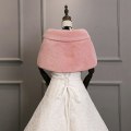 Miniatyrbillede 3 af 5: Vinter Elegant Dame Imiteret Pels Kappe Brude Imiteret Pels Frakke Kvinder Bryllup Sjal Aften Fest Wraps Slim Pels Skulder Kapper BWW L