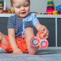 Miniatyrbillede 3 af 9: Sekssidet roterende finger Rubiks terning - Sekssidet dekompressionsfinger roterende legetøj - Puslespil dekompressionspuslespilsspil sensoriske legetøj (Pink) pink