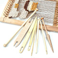 Miniatyrbild 2 av 5: 9-dels set med handvävstol i trä - Komplett set för stickprojekt