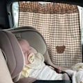 Pikkukuva 3 / 5: Piirretty puuvilla auto aurinkosuojalla sivuikkuna vauva lapset aurinkosuoja suojaa auringolta kirjonta auton ikkunan verhot