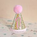 Miniatyrbillede 4 af 5: Glitter fødselsdagskeglehatte med pomponer, justerbar hovedbøjle