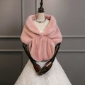 Miniatyrbillede 2 af 5: Vinter Elegant Dame Imiteret Pels Kappe Brude Imiteret Pels Frakke Kvinder Bryllup Sjal Aften Fest Wraps Slim Pels Skulder Kapper AK S