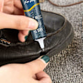 Miniatyrbillede 3 af 3: Tekstillim, stoflim, klæbelim, klæbemiddel, kogefast, jeans, syning, tøj, nyt