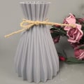 Miniatyrbillede 2 af 5: Vase Dekorativ vase til bryllupper, festivaler og fester 17 * 10 * 7cm grå 2 stk grey