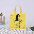 Miniatyrbilde 5 av 5: 4 stk. Halloween-gaveposer i non-woven-material, gjenbrukbare gresskar, spøkelsesslott, edderkopp-totebag for Halloween-fest, Halloween-gaver (7,8\" x 7,7\" x 3,3\")