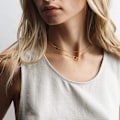 Miniatyrbillede 4 af 5: Lagdelt hjerte halskæde vedhæng håndlavet  yndig guld choker pil bar lagdeling lang halskæde til kvinder